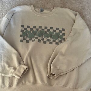 Women's crewneck